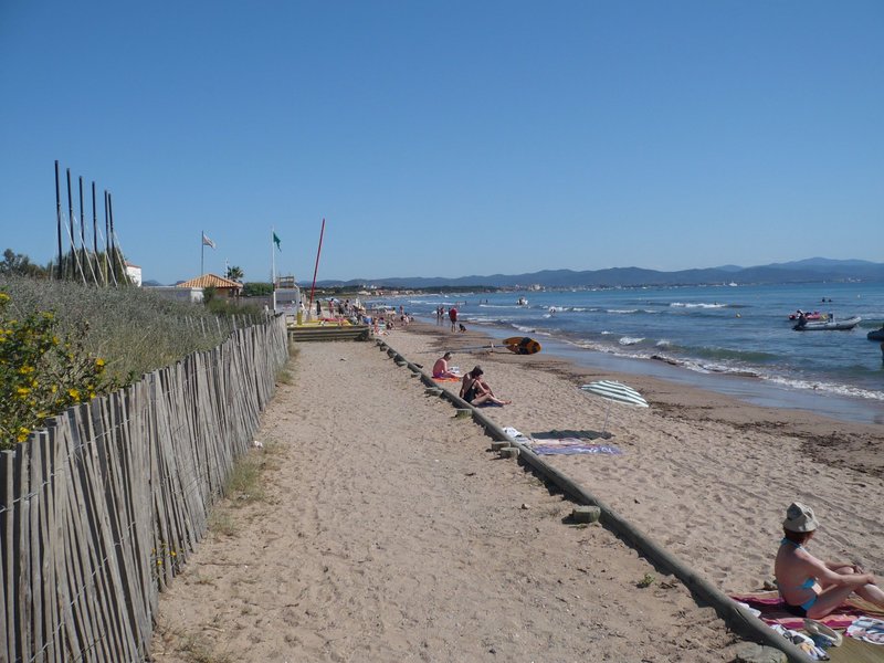 ../photos/2009_hyeres/photo_20090621_100007_le_site2.jpg