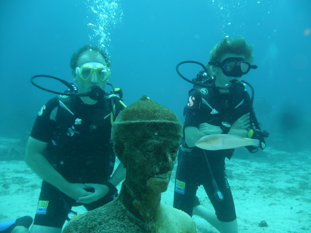 ../photos/2016_Guadeloupe/photo_20161029_105608_143_Cousteau.JPG